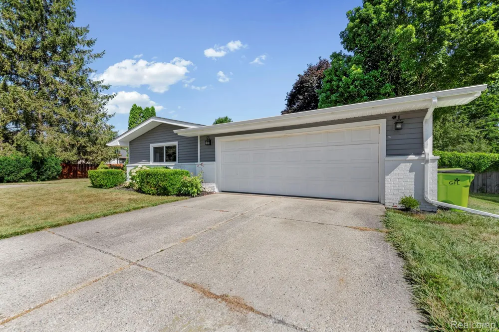 9194 Oakview Drive Swartz Creek City, MI 48473