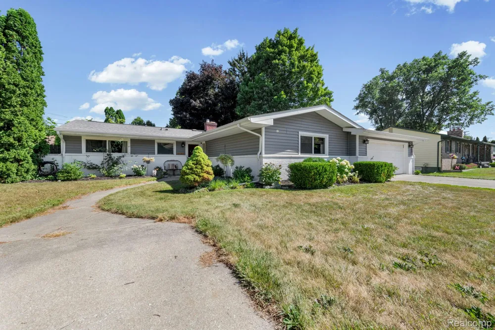 9194 Oakview Drive Swartz Creek City, MI 48473