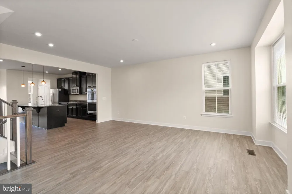 11364 WILLOW GREEN CIRCLE Manassas, VA 20109