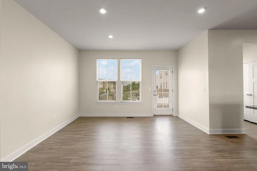 11364 WILLOW GREEN CIRCLE Manassas, VA 20109
