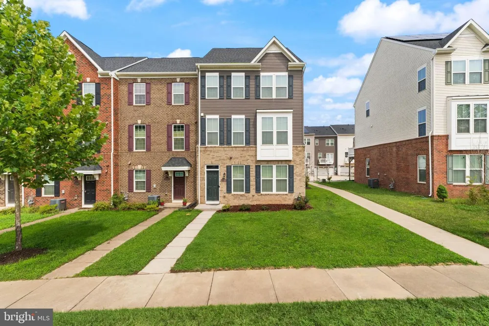 11364 WILLOW GREEN CIRCLE Manassas, VA 20109