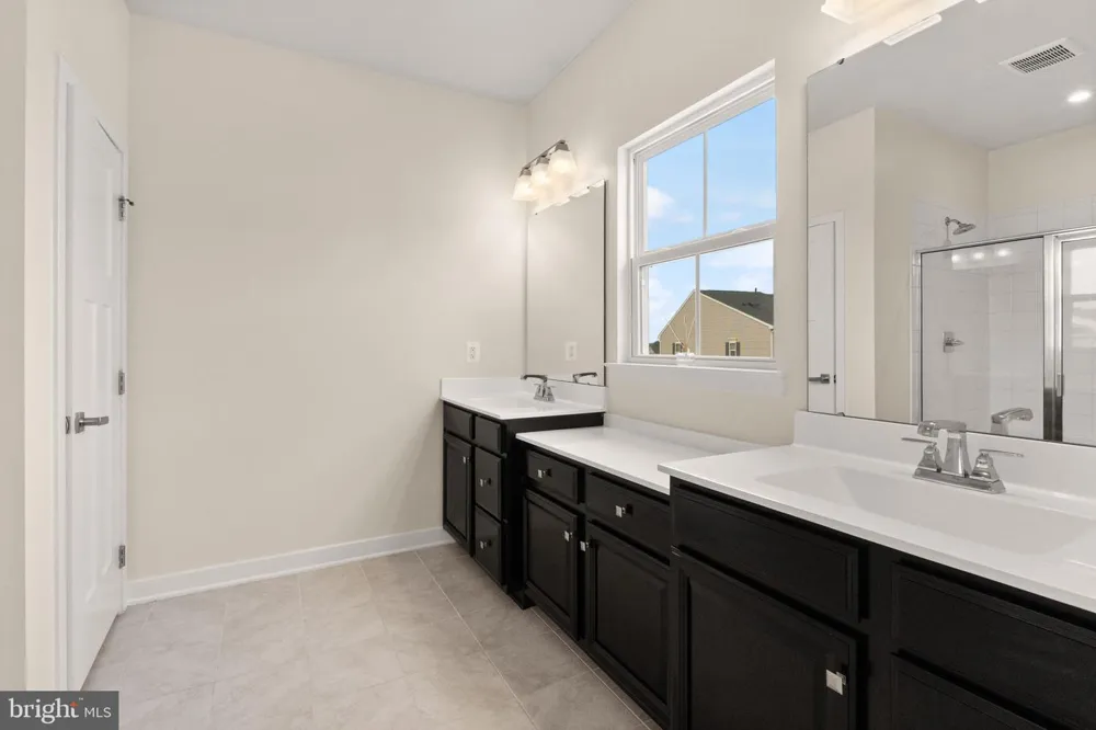 11364 WILLOW GREEN CIRCLE Manassas, VA 20109