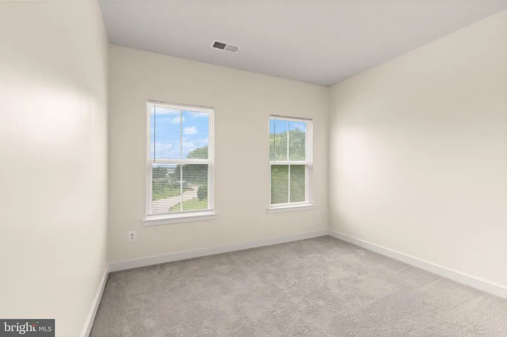 11364 WILLOW GREEN CIRCLE Manassas, VA 20109