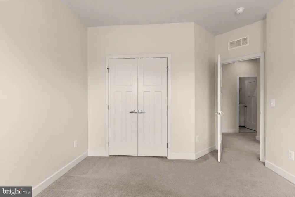 11364 WILLOW GREEN CIRCLE Manassas, VA 20109