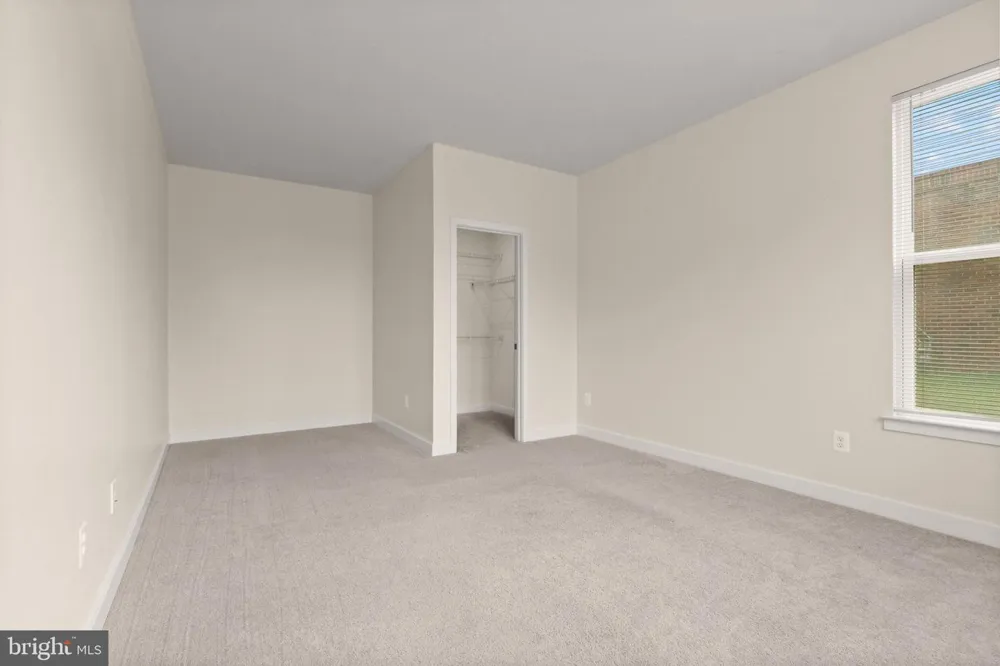 11364 WILLOW GREEN CIRCLE Manassas, VA 20109