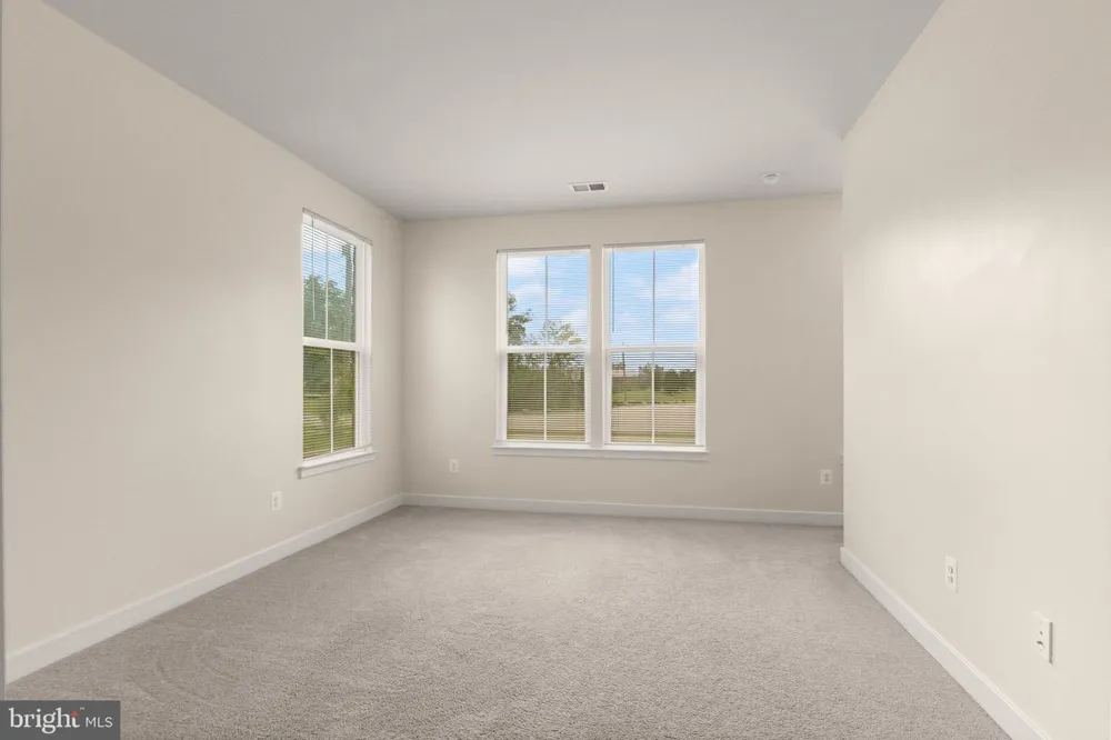 11364 WILLOW GREEN CIRCLE Manassas, VA 20109