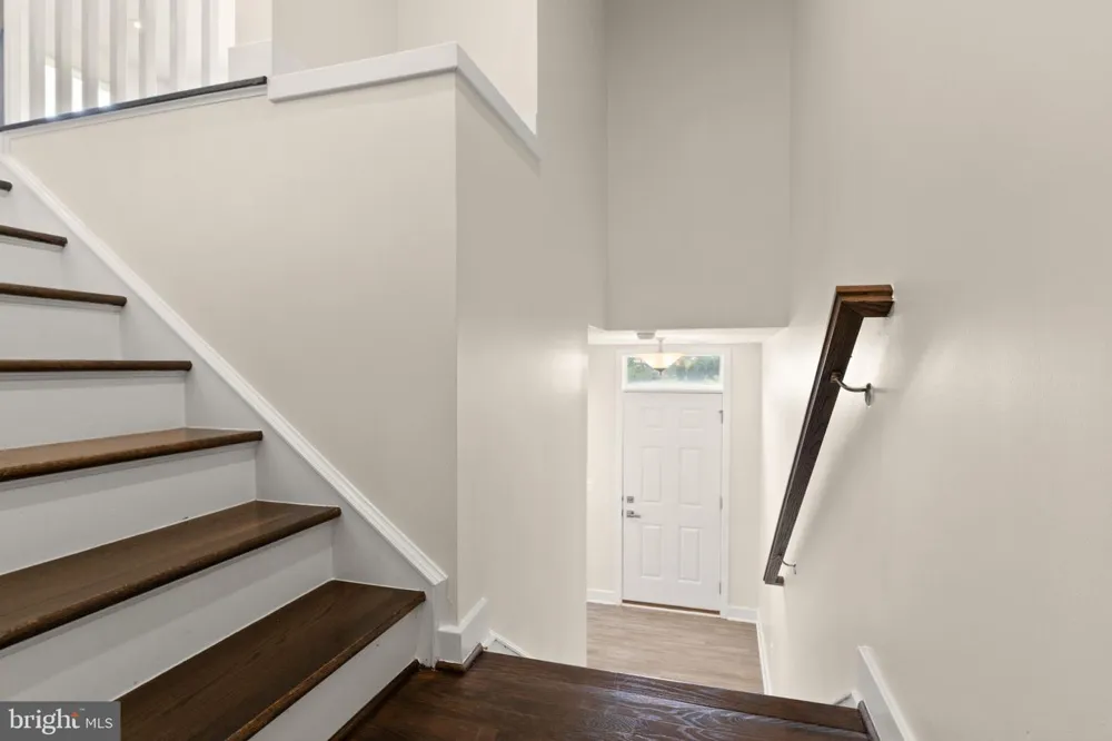 11364 WILLOW GREEN CIRCLE Manassas, VA 20109