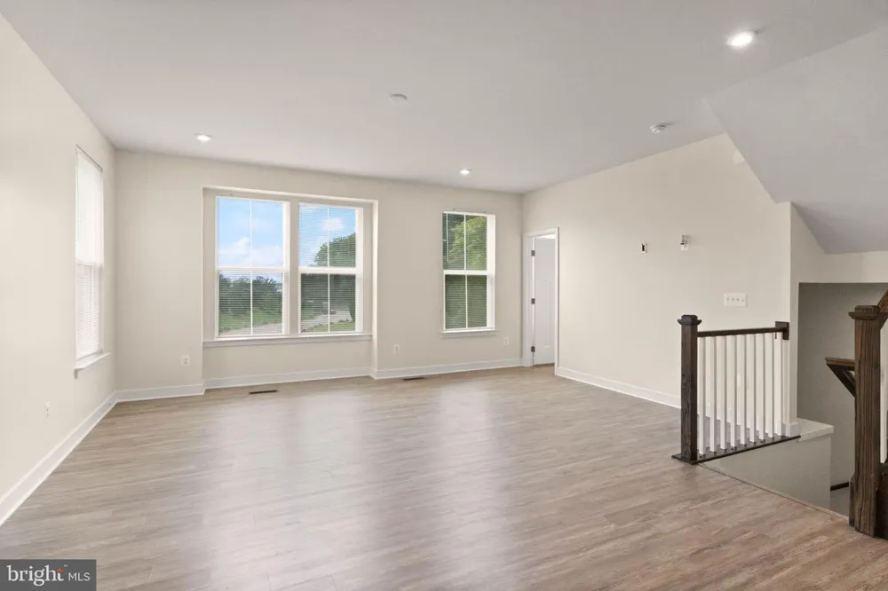 11364 WILLOW GREEN CIRCLE Manassas, VA 20109