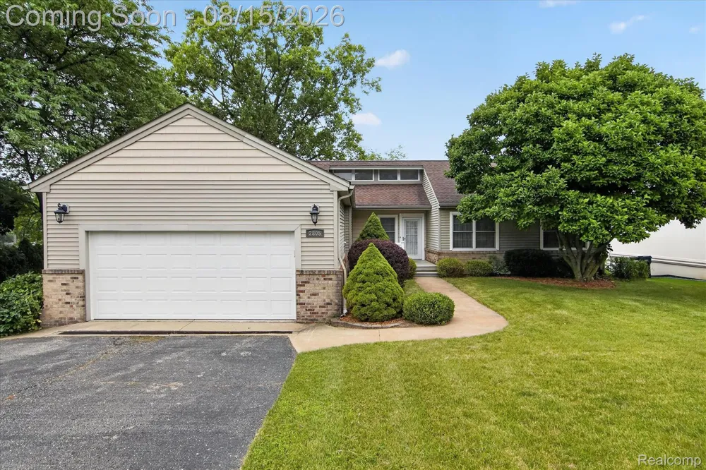 2805 Coral Brighton Township, MI 48114