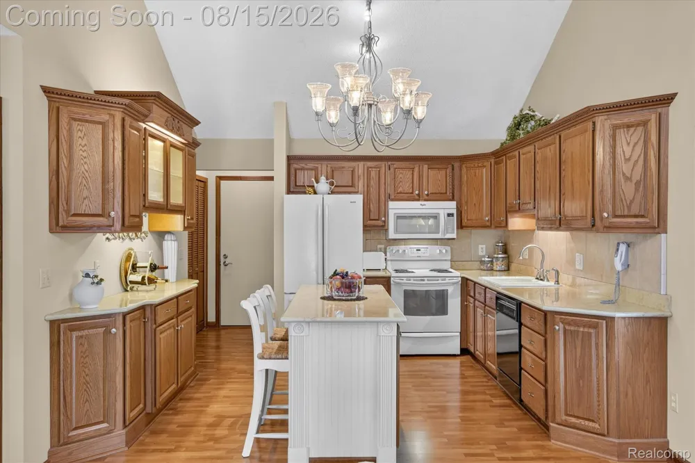 2805 Coral Brighton Township, MI 48114