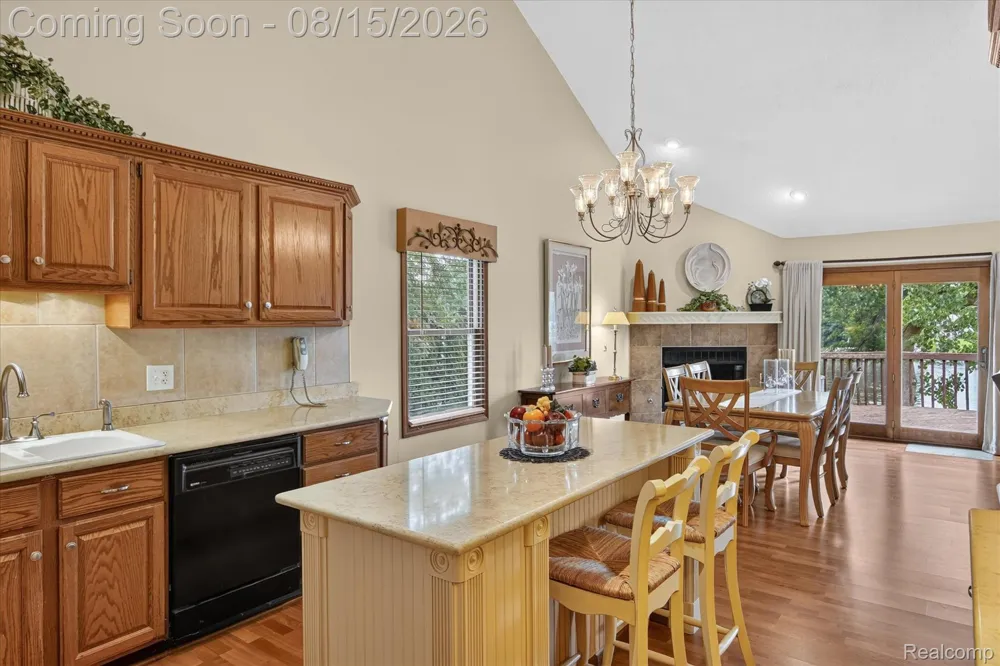 2805 Coral Brighton Township, MI 48114