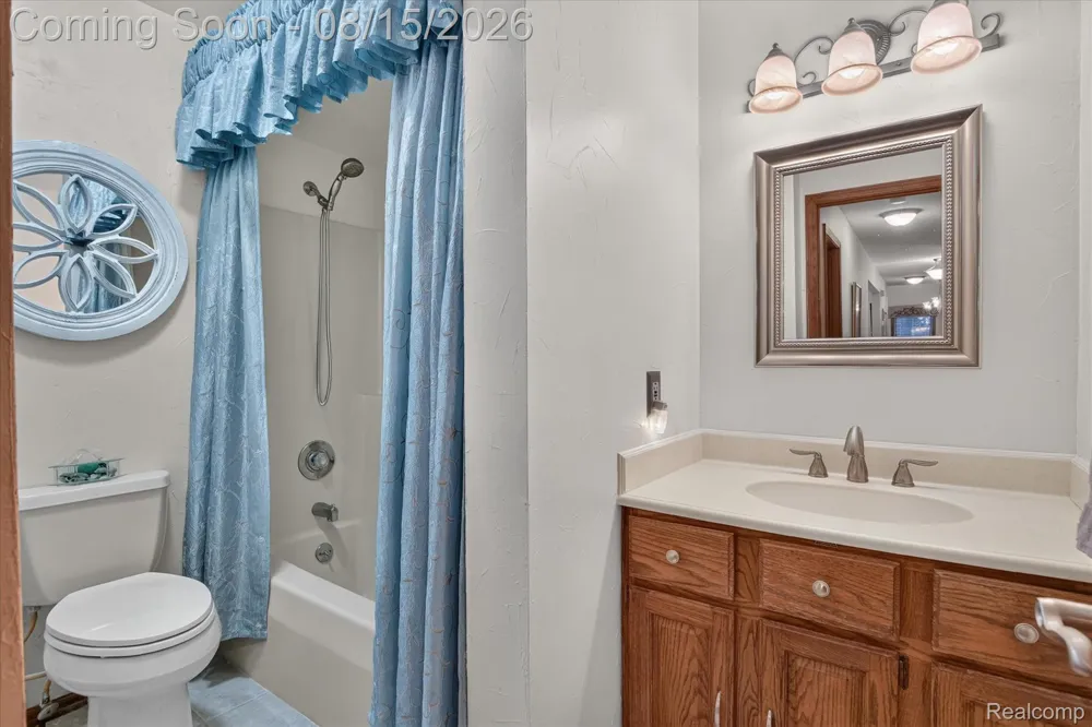 2805 Coral Brighton Township, MI 48114