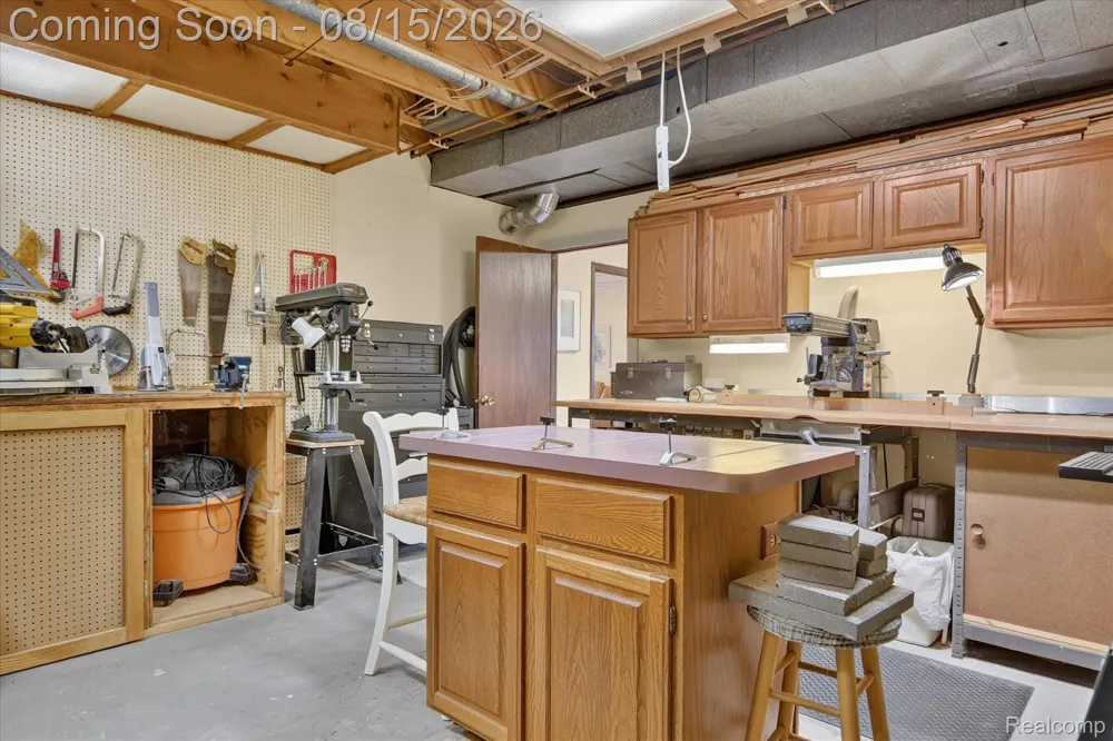 2805 Coral Brighton Township, MI 48114