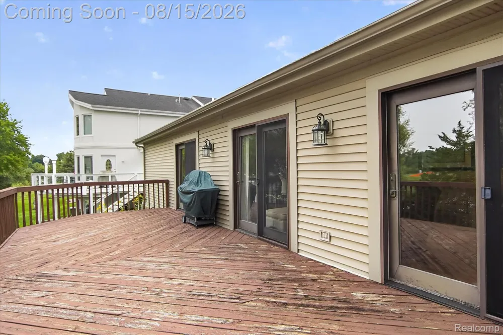 2805 Coral Brighton Township, MI 48114