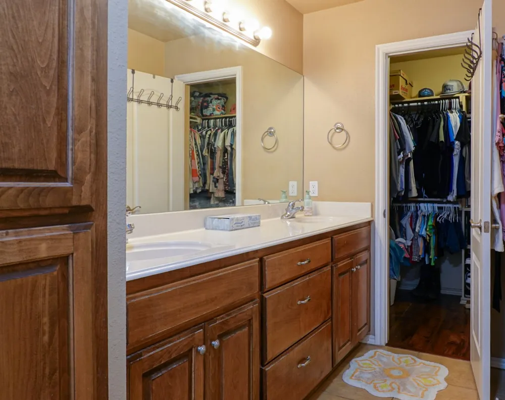 5403 Roadrunner Court Durant, OK 74701