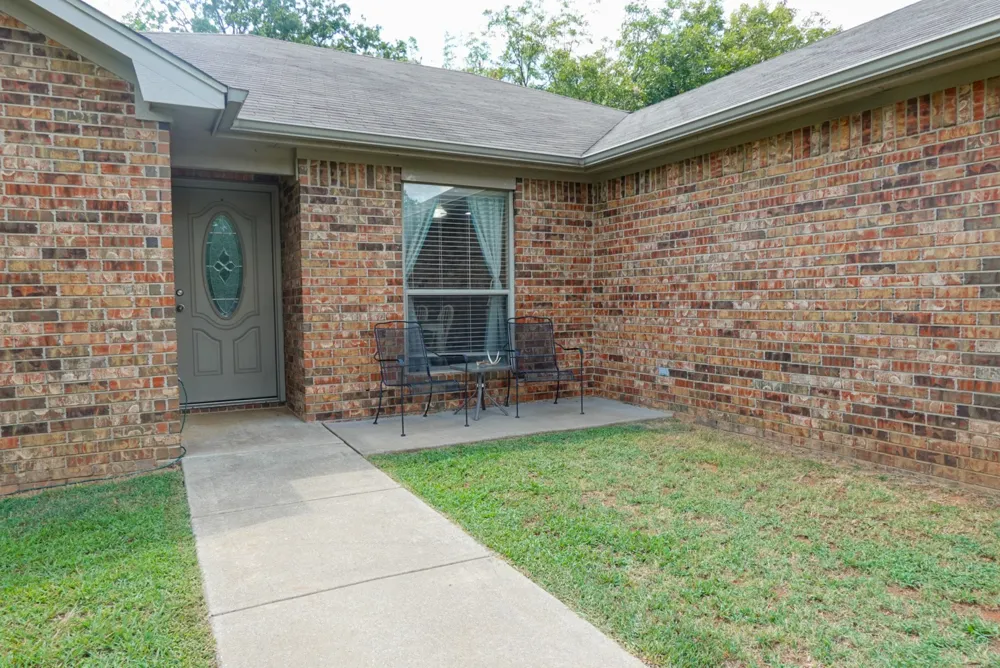 5403 Roadrunner Court Durant, OK 74701
