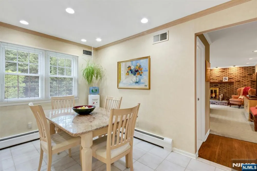 56 O Shaughnessy Lane Closter, NJ 07624
