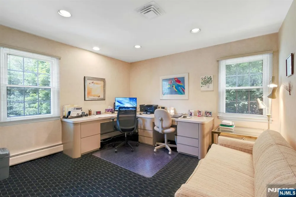 56 O Shaughnessy Lane Closter, NJ 07624