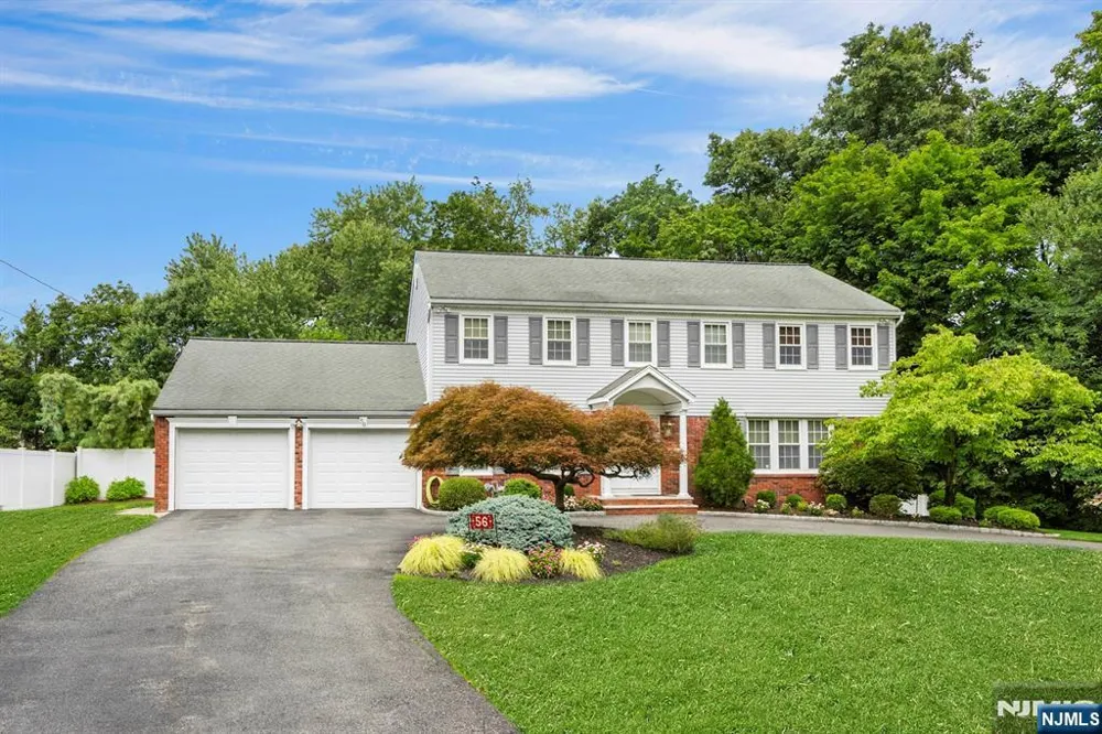 56 O Shaughnessy Lane Closter, NJ 07624