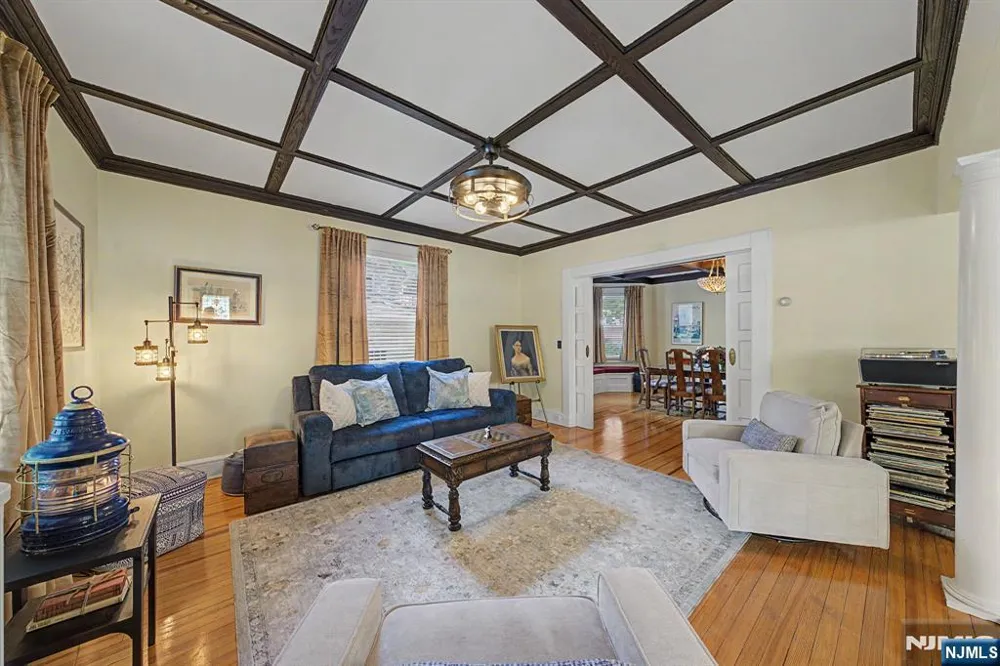 11 Willow Street Cranford, NJ 07016