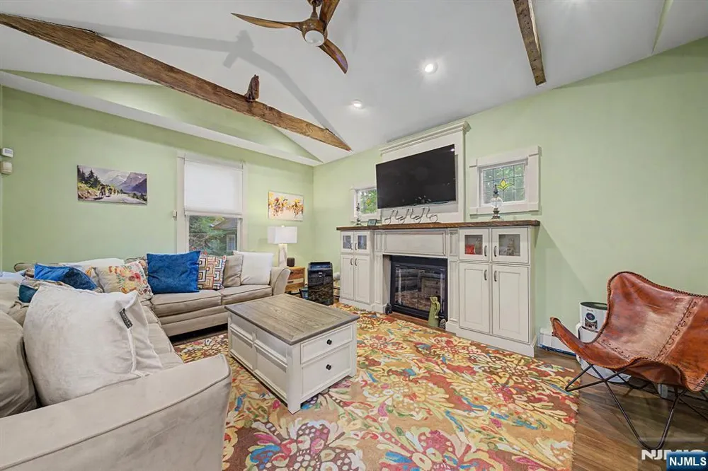 11 Willow Street Cranford, NJ 07016