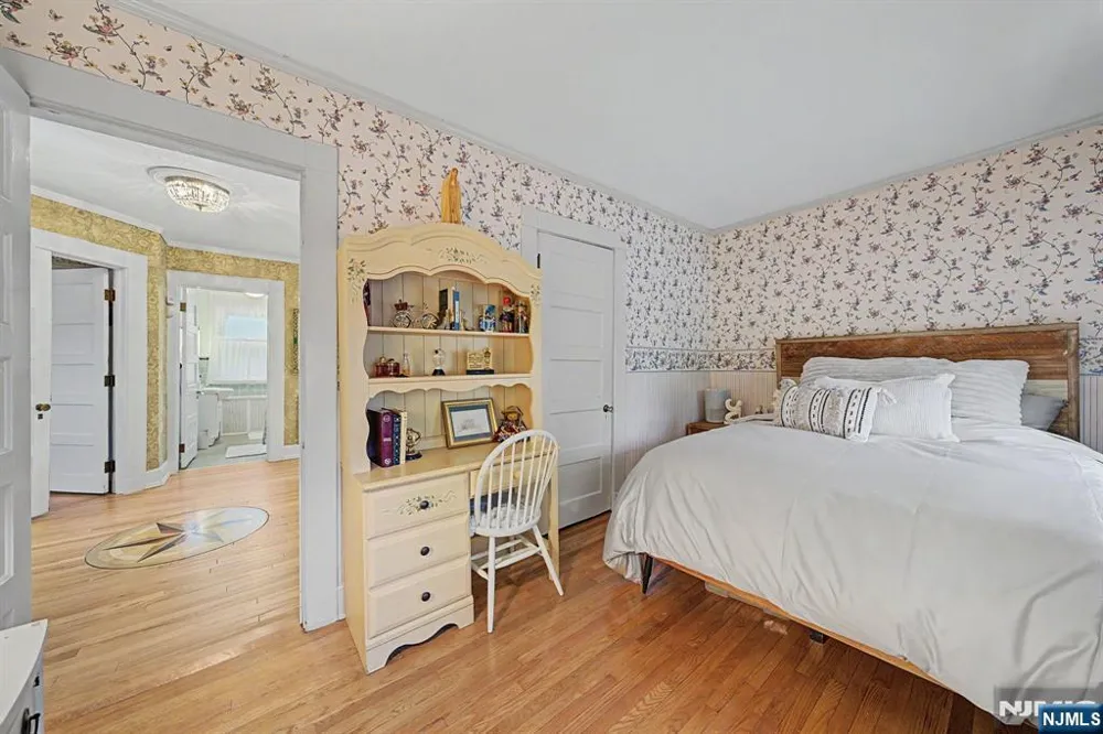 11 Willow Street Cranford, NJ 07016