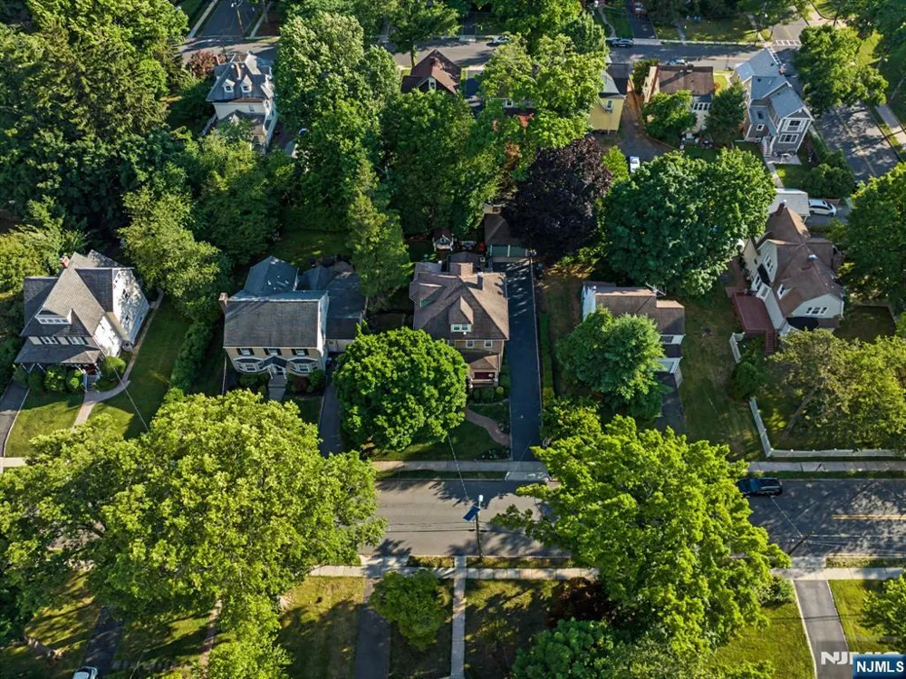 11 Willow Street Cranford, NJ 07016