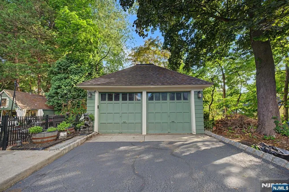 11 Willow Street Cranford, NJ 07016