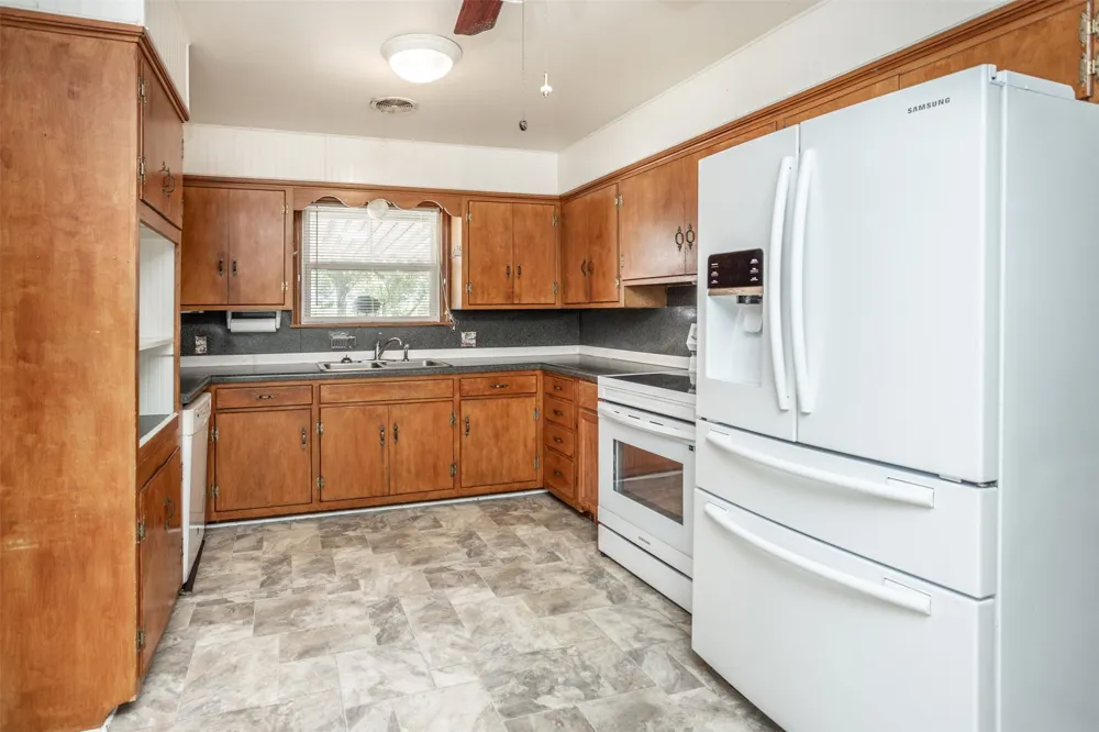 2218 FM 2071 Gainesville, TX 76240