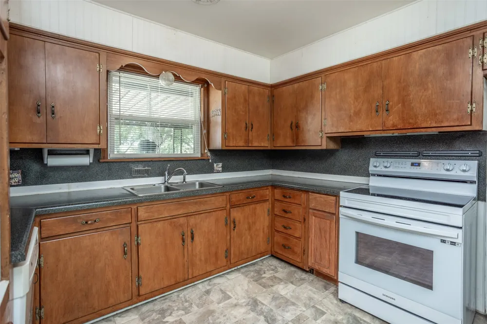 2218 FM 2071 Gainesville, TX 76240