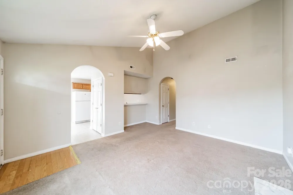 1914 Mission Oaks Street Kannapolis, NC 28083