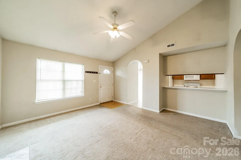 1914 Mission Oaks Street Kannapolis, NC 28083