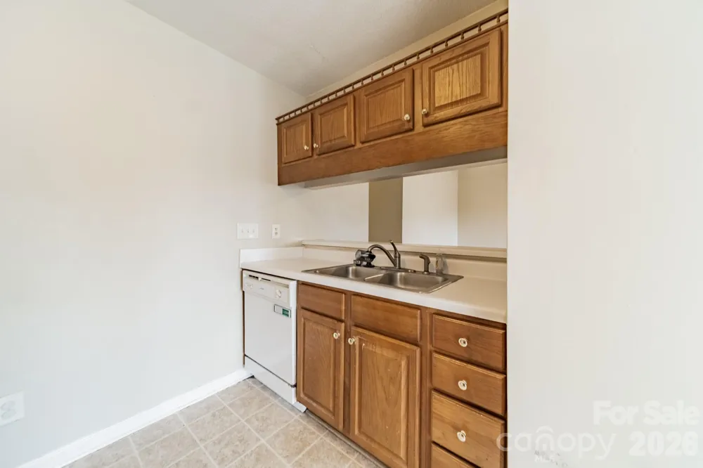 1914 Mission Oaks Street Kannapolis, NC 28083