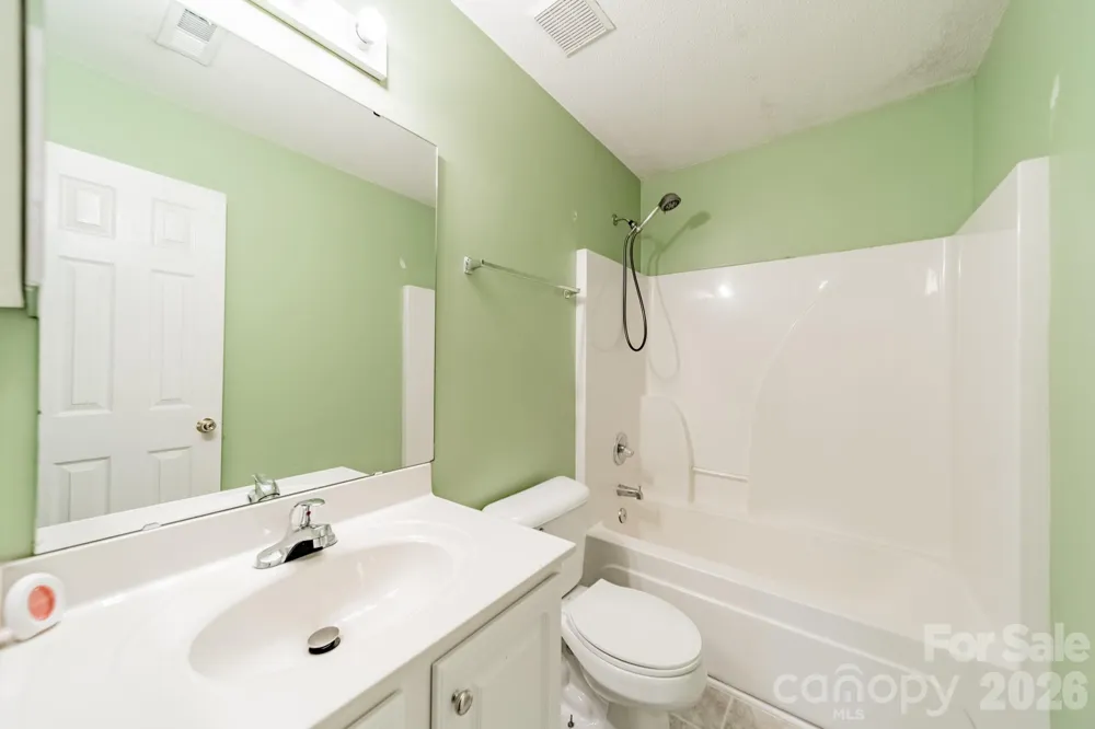 1914 Mission Oaks Street Kannapolis, NC 28083