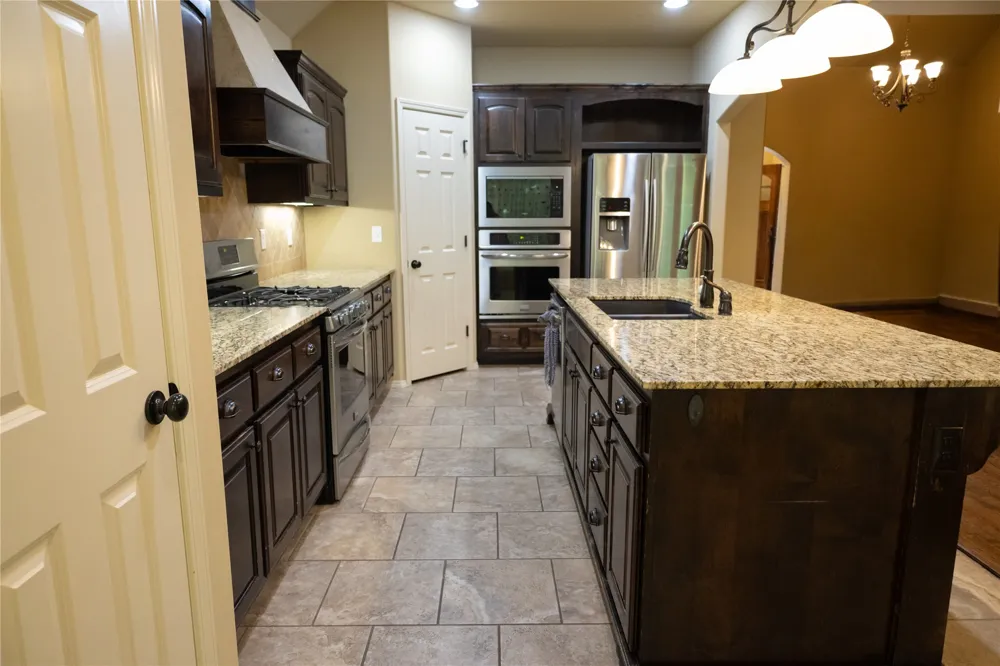 3505 S 18th Street Broken Arrow, OK 74012