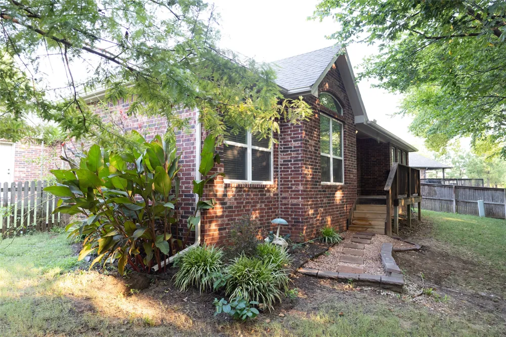3505 S 18th Street Broken Arrow, OK 74012