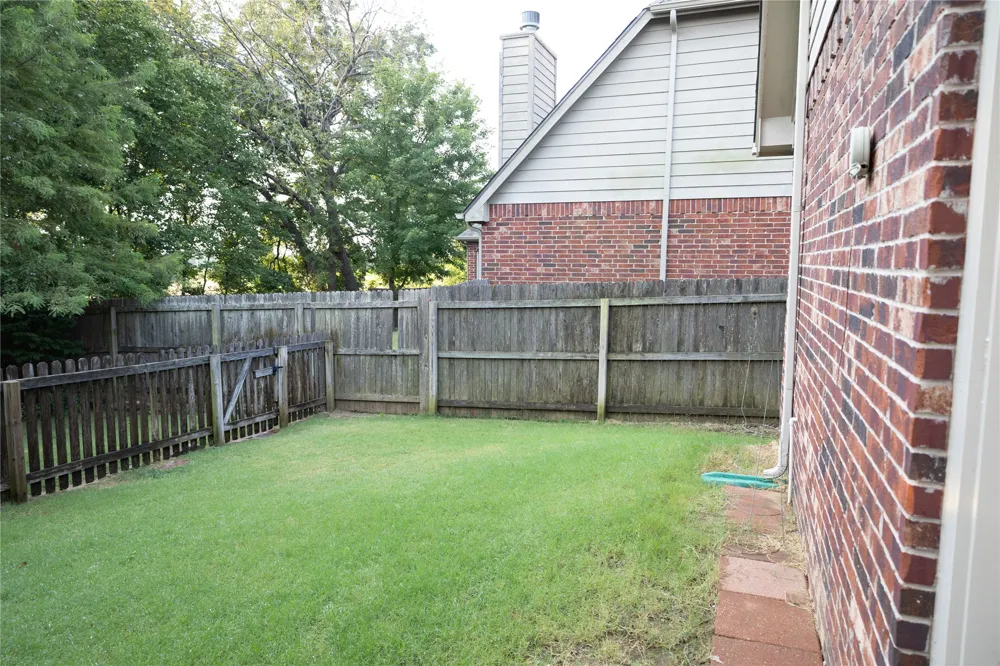 3505 S 18th Street Broken Arrow, OK 74012