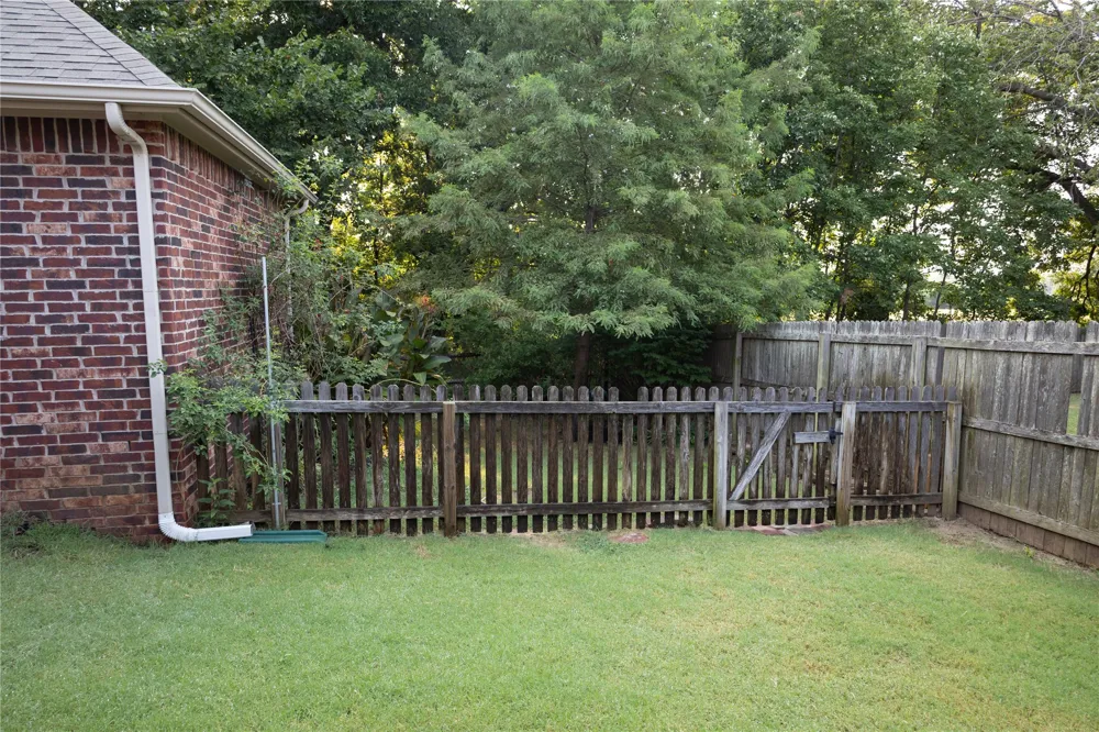 3505 S 18th Street Broken Arrow, OK 74012