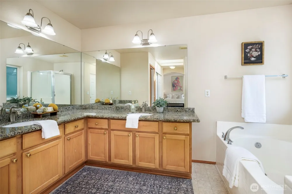 5329 S 319th Street Auburn, WA 98001