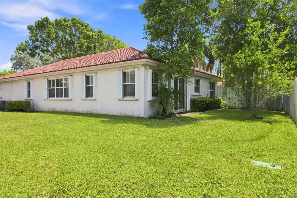 7460 NW 1st Manor Plantation, FL 33317