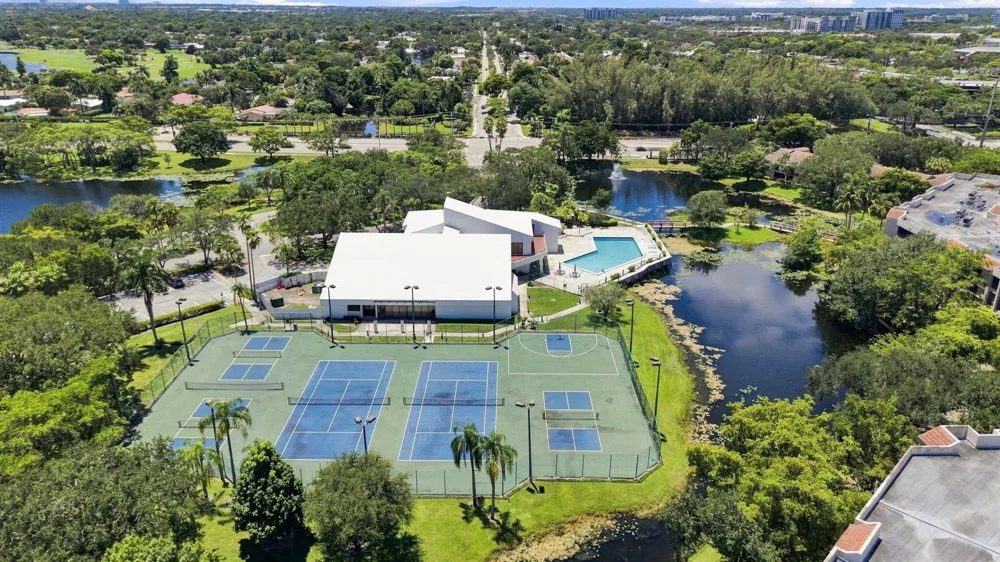 7460 NW 1st Manor Plantation, FL 33317