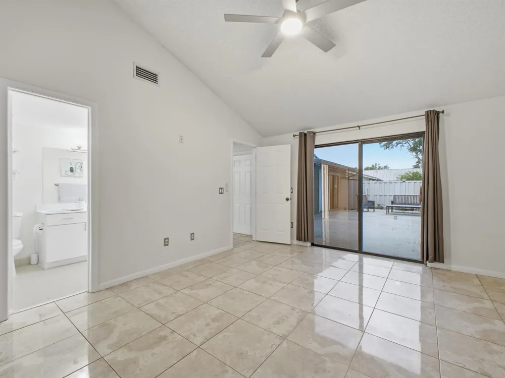 5933 GOLDEN EAGLE CIRCLE Palm Beach Gardens, FL 33418