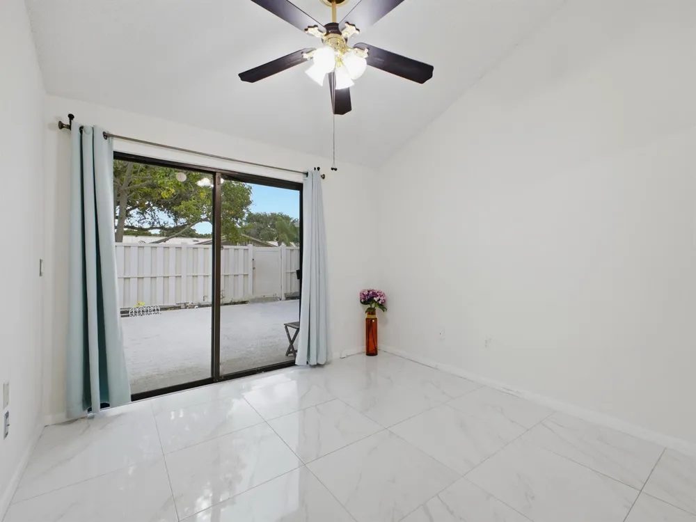 5933 GOLDEN EAGLE CIRCLE Palm Beach Gardens, FL 33418