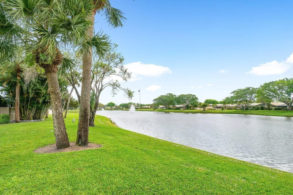 5933 GOLDEN EAGLE CIRCLE Palm Beach Gardens, FL 33418