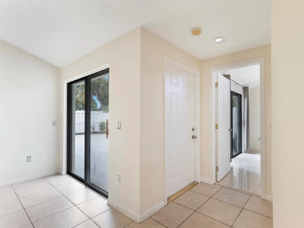5933 GOLDEN EAGLE CIRCLE Palm Beach Gardens, FL 33418