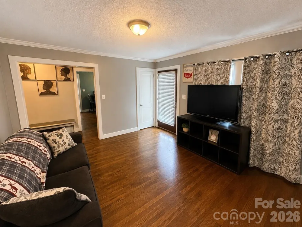 56 1st Avenue SE Taylorsville, NC 28681