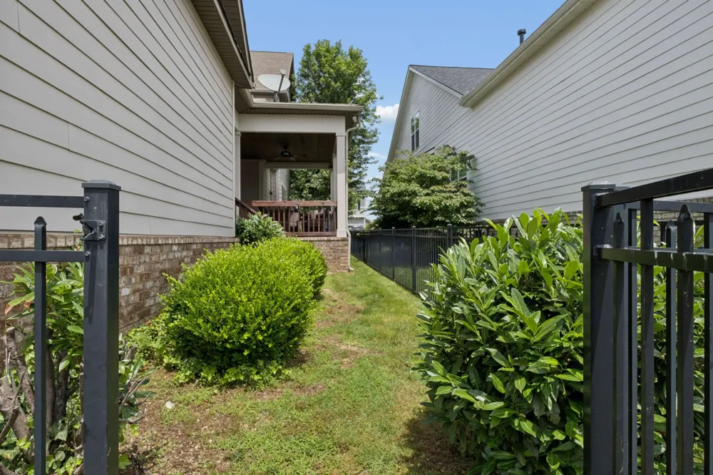2005 Firtree Way Thompsons Station, TN 37179