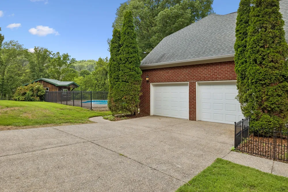2671 Sanford Rd Nolensville, TN 37135