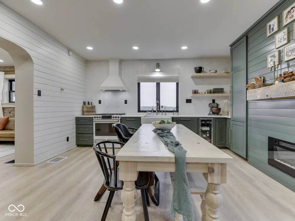 2058 W 100 S Franklin, IN 46131