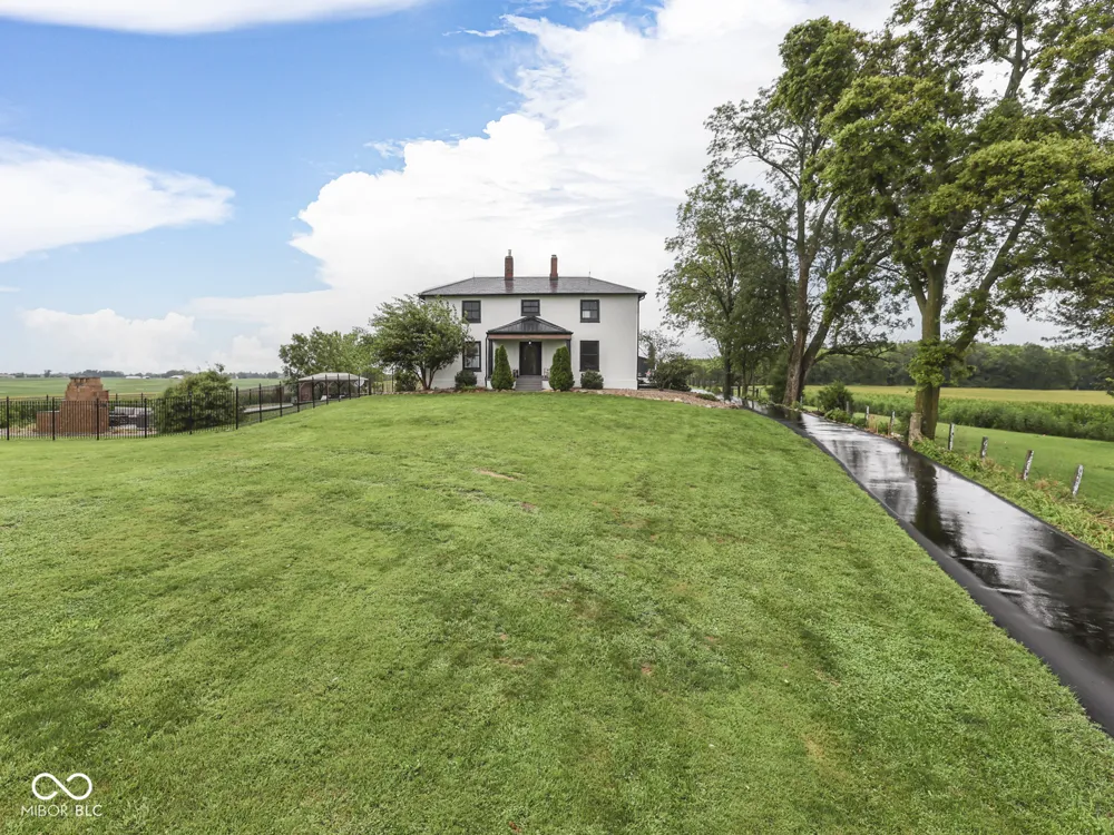 2058 W 100 S Franklin, IN 46131